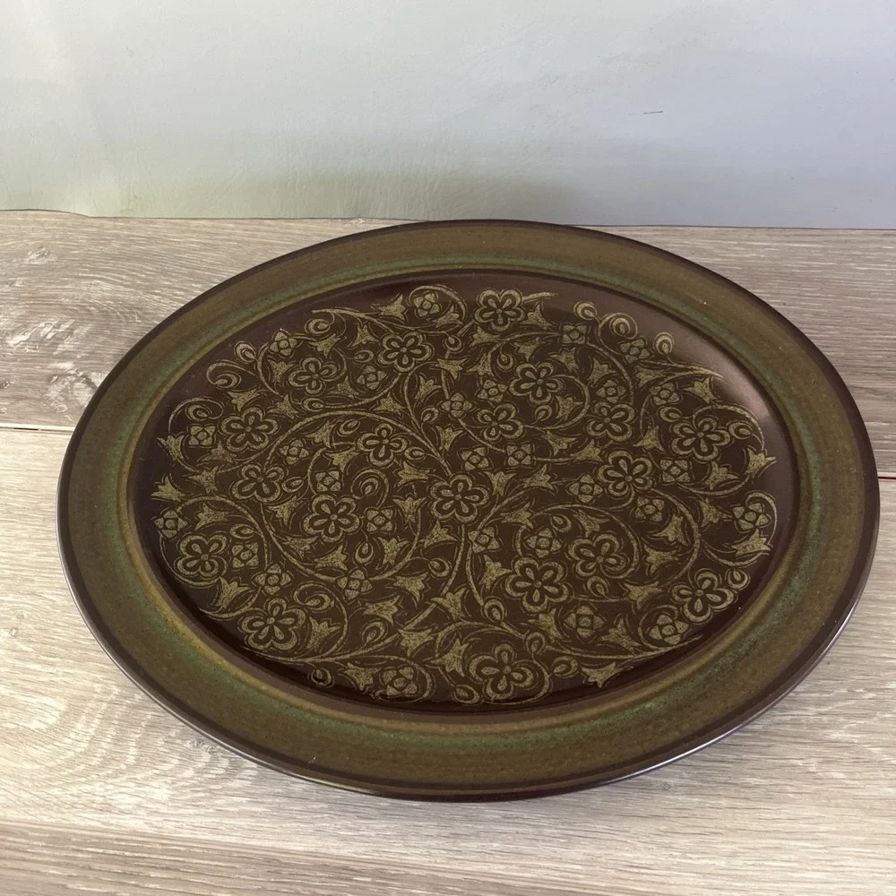 Franciscan Madeira Earthenware 13.5